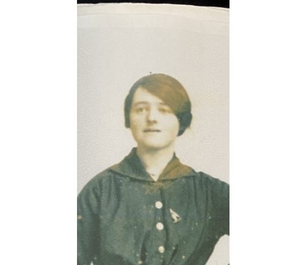 Photo of Elizabeth Hogg Photo of Elizabeth Hogg
