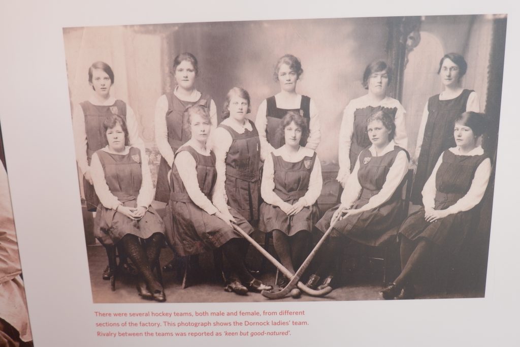 Gretna girls hockey team.